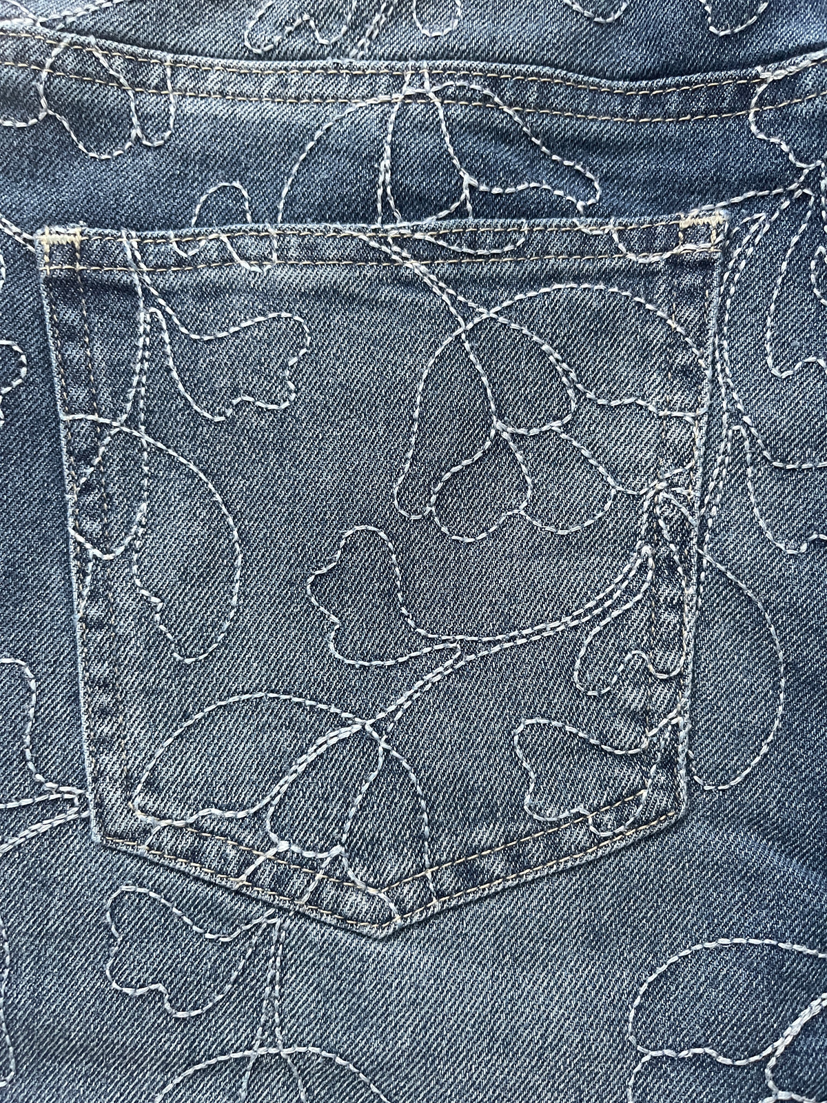 Wide Jean · Flores