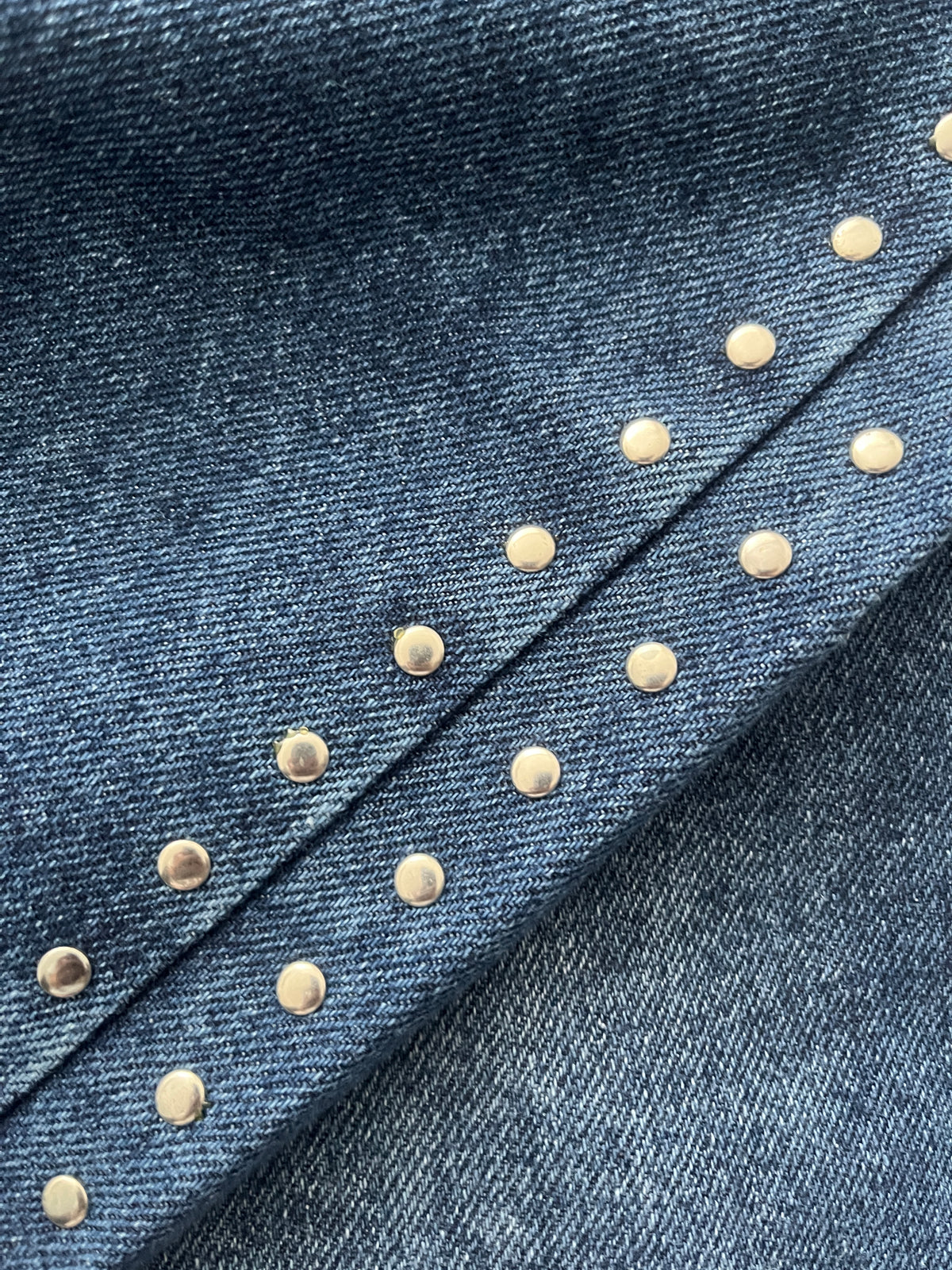 Wide Jean · Taches